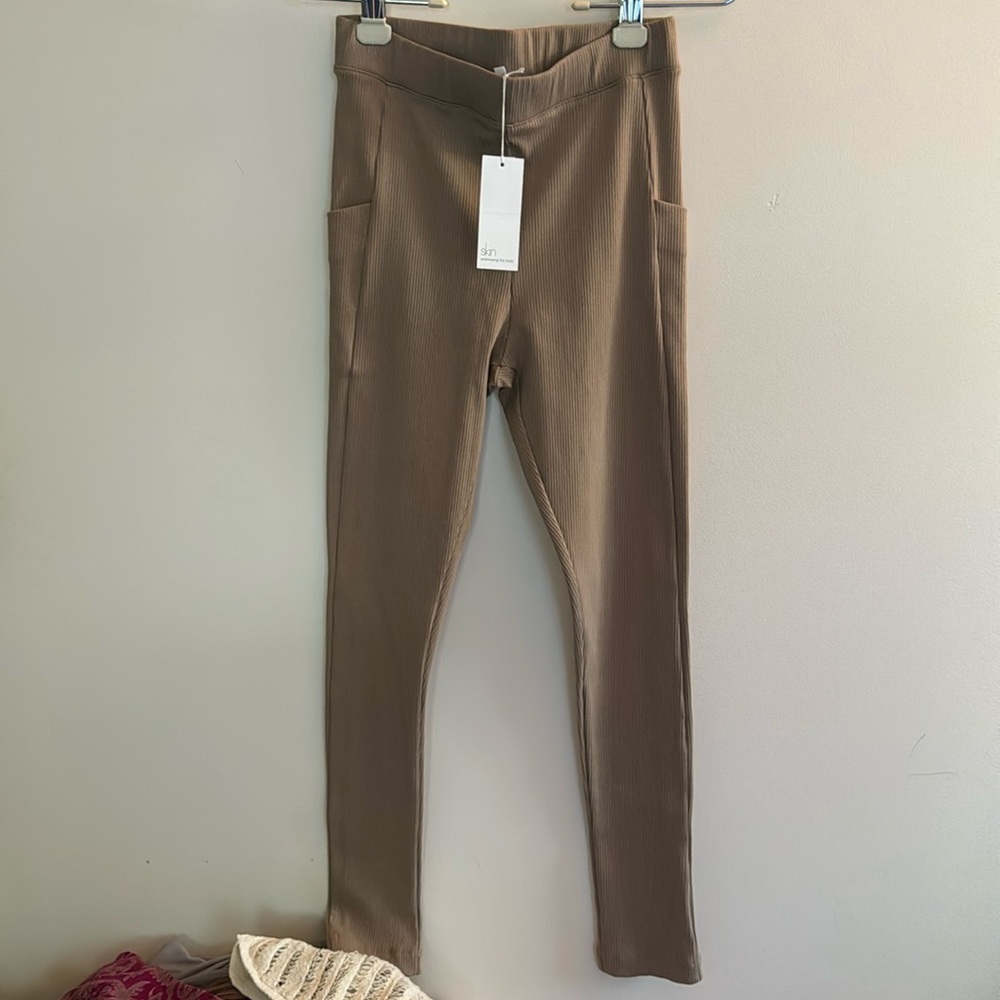 NWT!!! Skin pants size small.